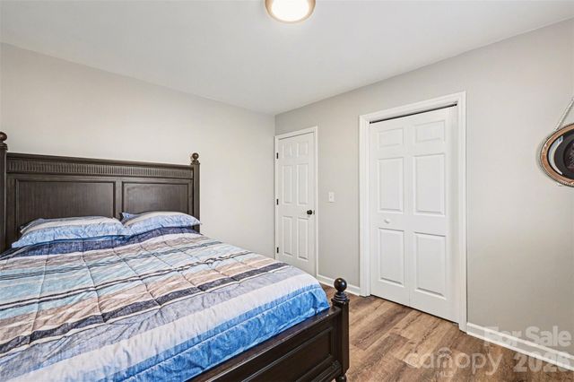 3545 Yorkland Drive, Hickory, NC 28601