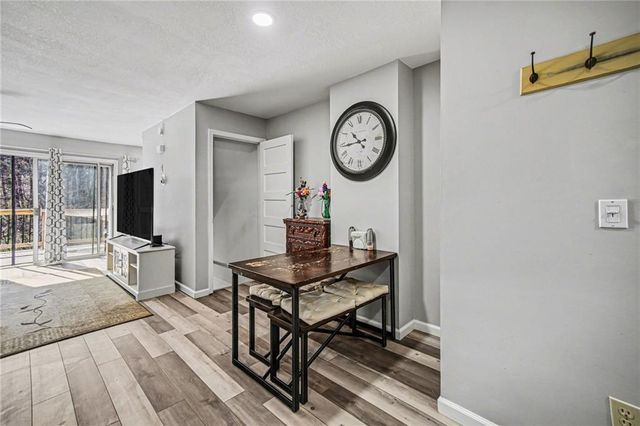 8737 NW 82nd Street, Kansas City, MO 64152