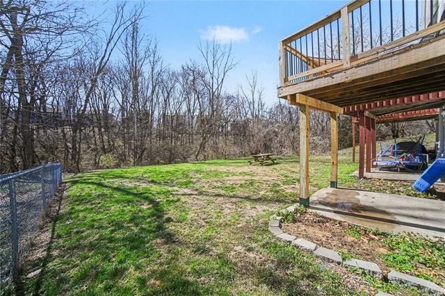 8737 NW 82nd Street, Kansas City, MO 64152