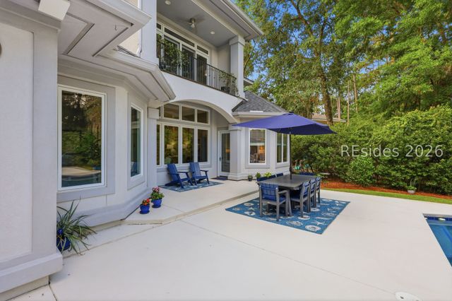 5 Stonewall Cir, Hilton Head Island, SC 29926