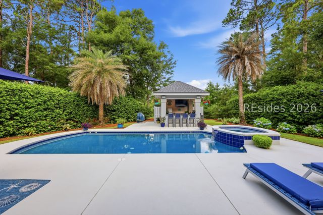 5 Stonewall Cir, Hilton Head Island, SC 29926