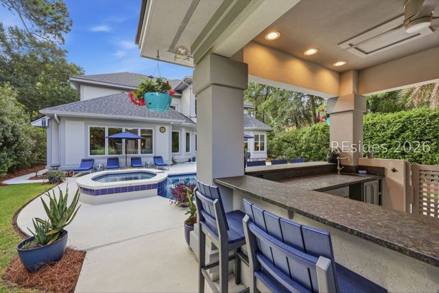 5 Stonewall Cir, Hilton Head Island, SC 29926