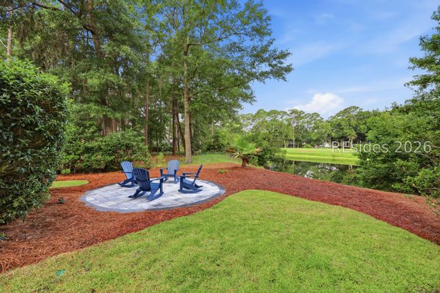 5 Stonewall Cir, Hilton Head Island, SC 29926