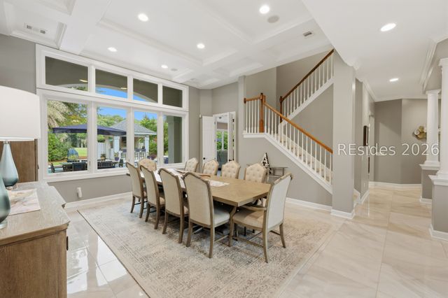 5 Stonewall Cir, Hilton Head Island, SC 29926