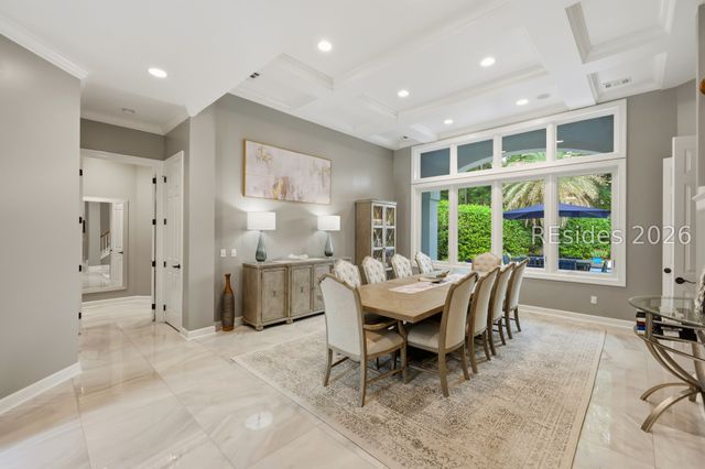5 Stonewall Cir, Hilton Head Island, SC 29926
