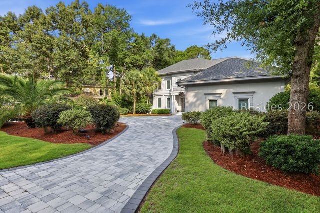 5 Stonewall Cir, Hilton Head Island, SC 29926