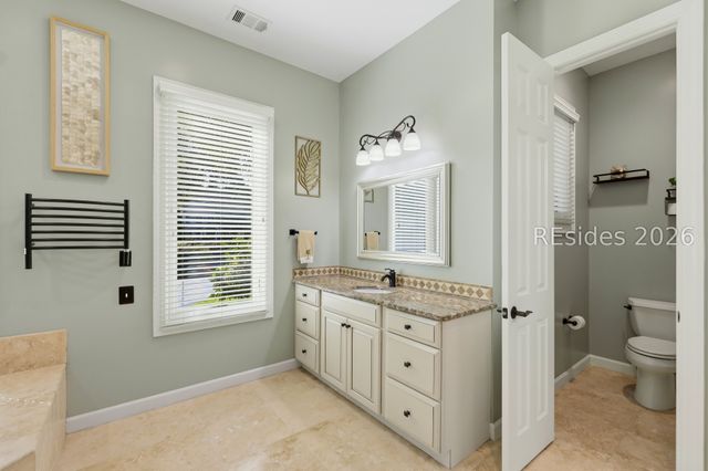 5 Stonewall Cir, Hilton Head Island, SC 29926