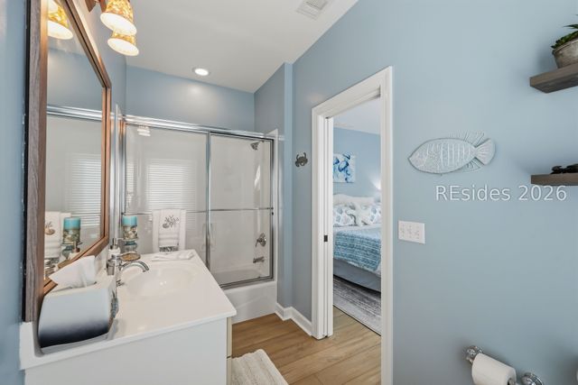 5 Stonewall Cir, Hilton Head Island, SC 29926