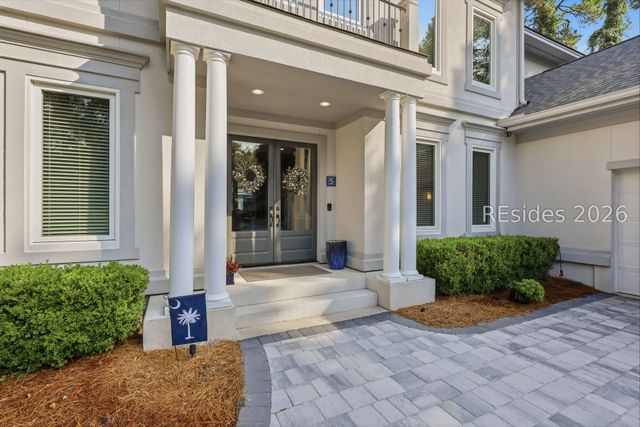 5 Stonewall Cir, Hilton Head Island, SC 29926