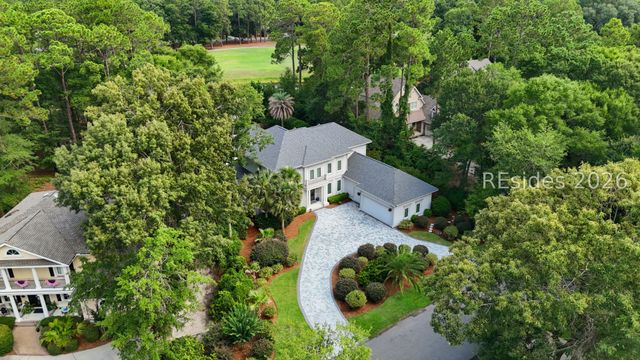 5 Stonewall Cir, Hilton Head Island, SC 29926