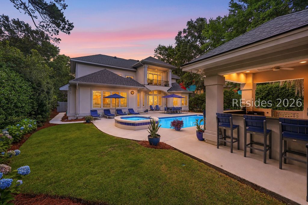 5 Stonewall Cir, Hilton Head Island, SC 29926