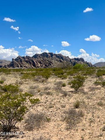17500 Lemuel Circle, El Paso, TX 79938