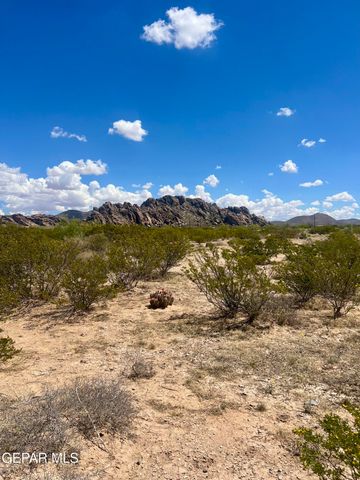 17500 Lemuel Circle, El Paso, TX 79938