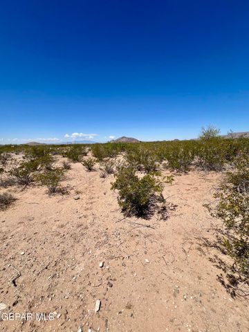 17500 Lemuel Circle, El Paso, TX 79938