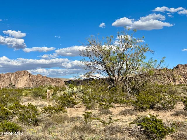 17500 Lemuel Circle, El Paso, TX 79938