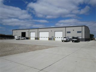 3210 West Airline Highway Highway B, Waterloo, IA 50703