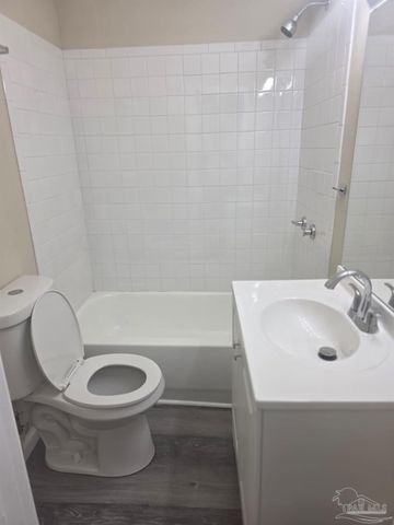 7607 Charity Dr, Pensacola, FL 32534