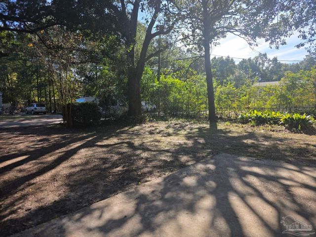 7607 Charity Dr, Pensacola, FL 32534