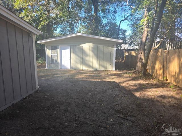 7607 Charity Dr, Pensacola, FL 32534