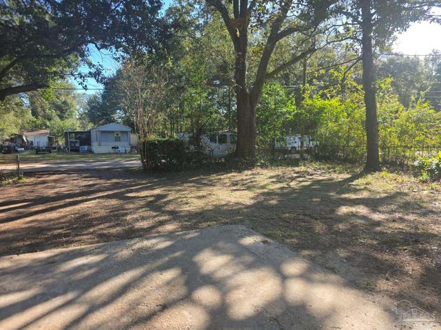 7607 Charity Dr, Pensacola, FL 32534