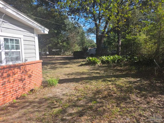 7607 Charity Dr, Pensacola, FL 32534