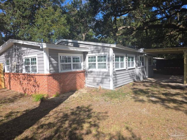 7607 Charity Dr, Pensacola, FL 32534