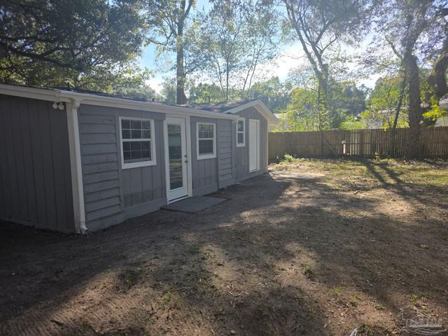 7607 Charity Dr, Pensacola, FL 32534