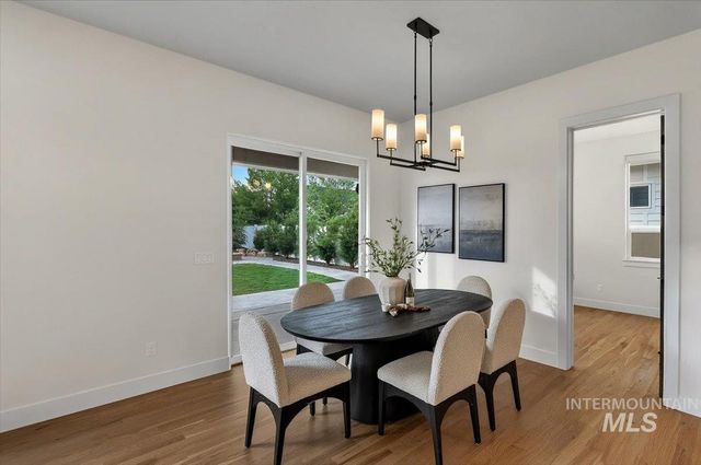 8448 W Brooks Dr, Boise, ID 83714