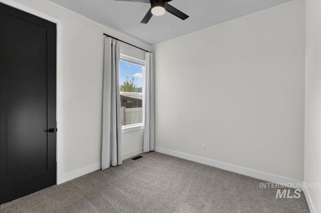 8448 W Brooks Dr, Boise, ID 83714