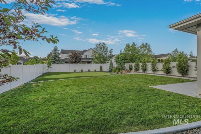 8448 W Brooks Dr, Boise, ID 83714