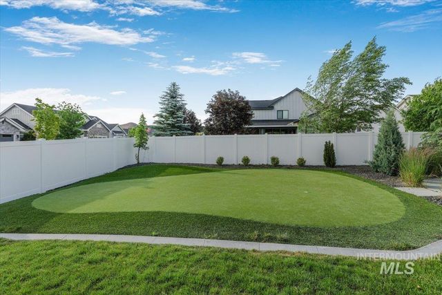 8448 W Brooks Dr, Boise, ID 83714