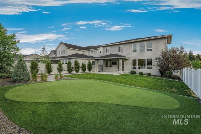 8448 W Brooks Dr, Boise, ID 83714