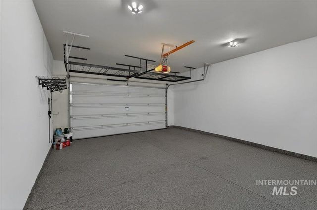 8448 W Brooks Dr, Boise, ID 83714