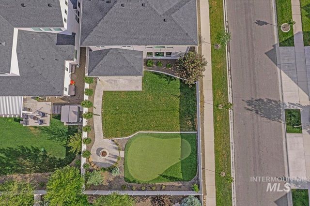 8448 W Brooks Dr, Boise, ID 83714