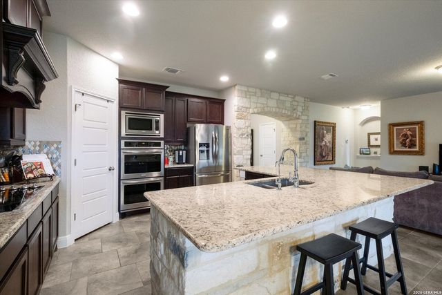 253 Bee Caves Cove, Cibolo, TX 78108