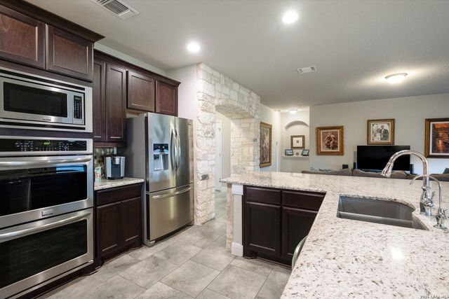 253 Bee Caves Cove, Cibolo, TX 78108
