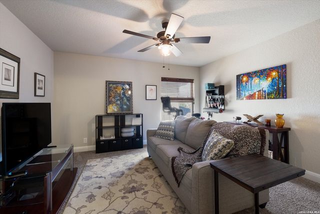 253 Bee Caves Cove, Cibolo, TX 78108