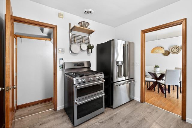 1207 E 54th Street, Minneapolis, MN 55417
