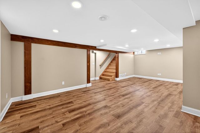 1207 E 54th Street, Minneapolis, MN 55417