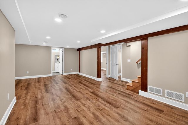 1207 E 54th Street, Minneapolis, MN 55417
