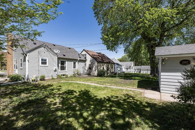 1207 E 54th Street, Minneapolis, MN 55417