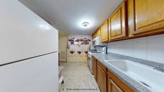 744 Driggs Avenue, New York City, NY 11211