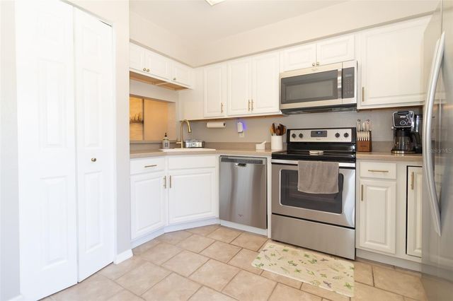 6916 STONES THROW CIRCLE N 9102, St Petersburg, FL 33710