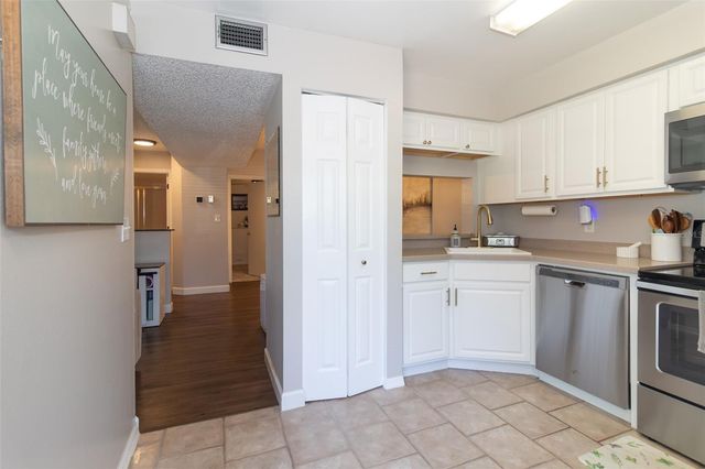 6916 STONES THROW CIRCLE N 9102, St Petersburg, FL 33710
