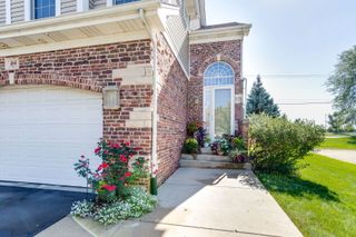1041 W Bogey Lane, Palatine, IL 60067