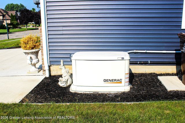 3331 E Daryls Way, Charlotte, MI 48813