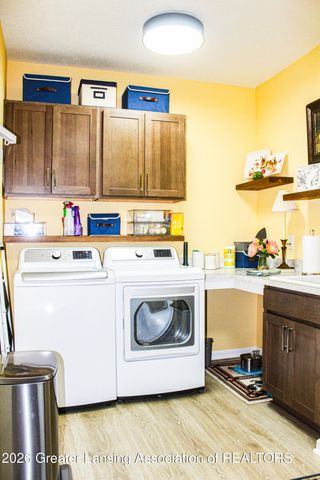 3331 E Daryls Way, Charlotte, MI 48813