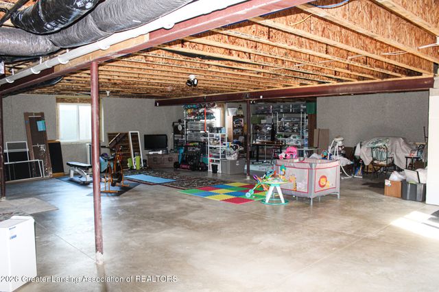 3331 E Daryls Way, Charlotte, MI 48813