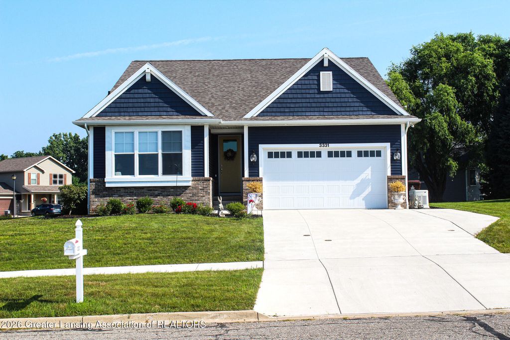 3331 E Daryls Way, Charlotte, MI 48813