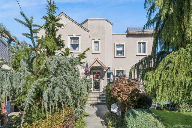 315 wynsum Avenue, Merrick, NY 11566